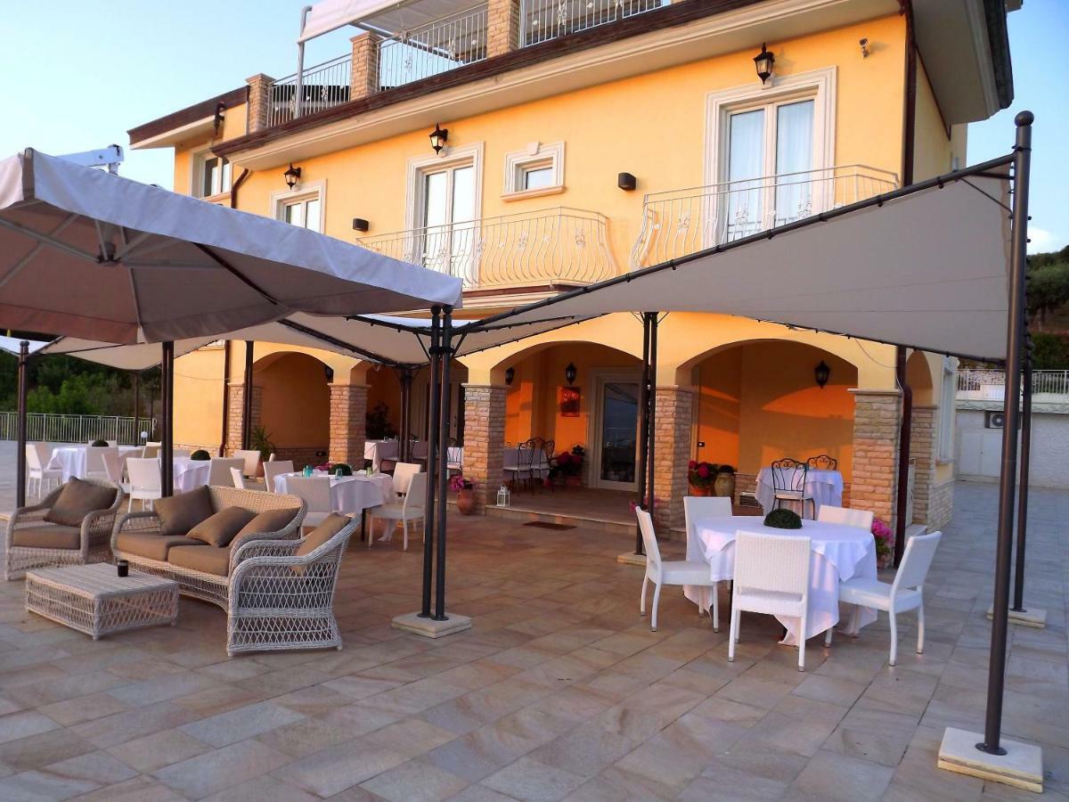 Villa Marchesa Castelnuovo Cilento Luaran gambar